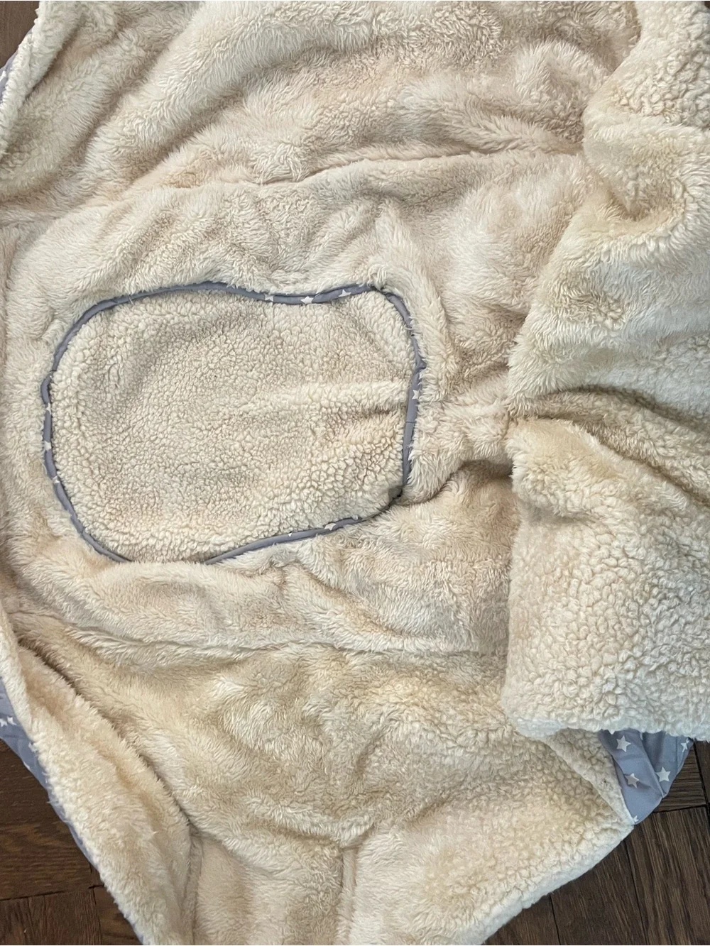 7am Enfant NIDO bassinet wrap stars